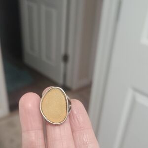 Elegant Gold-Toned Ring